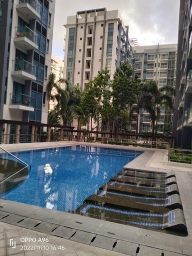 Others 5, Room Across NAIA Terminal 3 Two palm tree, Pasay City
