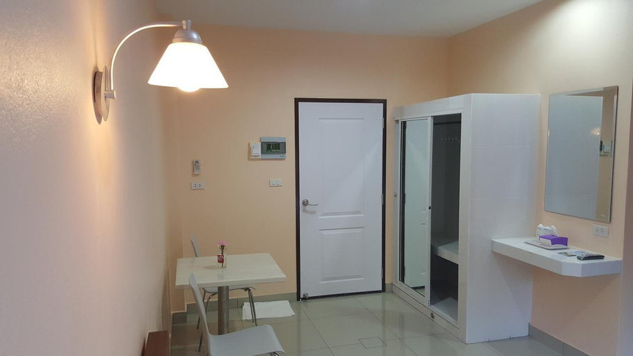 Bathroom 4, Jirasin Ranong Apartment, Muang Ranong