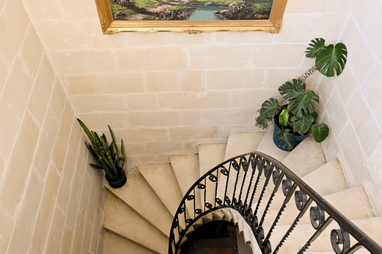 Interior 2, A Cosy Nest Overlooking The Sea