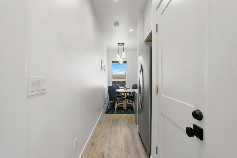 Others 4, Modern 2Bed 2Bath & parking in Excelsior, San Francisco