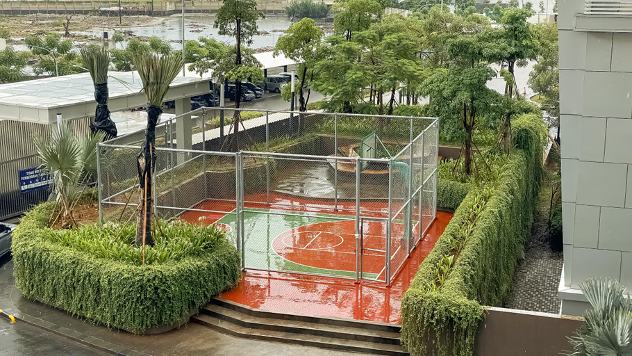 Others 2, Basic and Compact Studio at Tokyo Riverside PIK 2 Apartment By Travelio, Tangerang