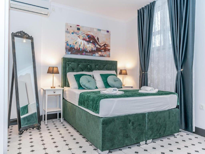 Others 4, Apartment Art Split center, Split