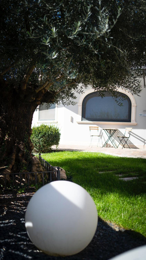 Others 2, Casa Catone (affitta camere), Rome