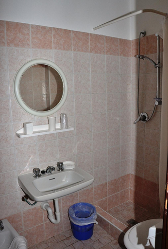 Bathroom 4, Altro Hotel, Rimini