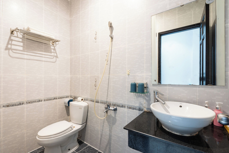 Bathroom 4, Nicecy Daily - Bui Vien Walking Street, Ho Chi Minh City