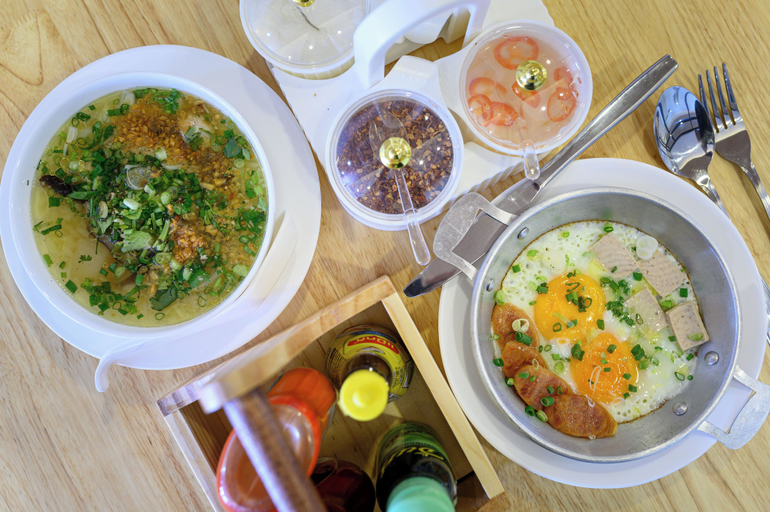 Food & Drinks 4, Tiamo Kohlarn, Pattaya