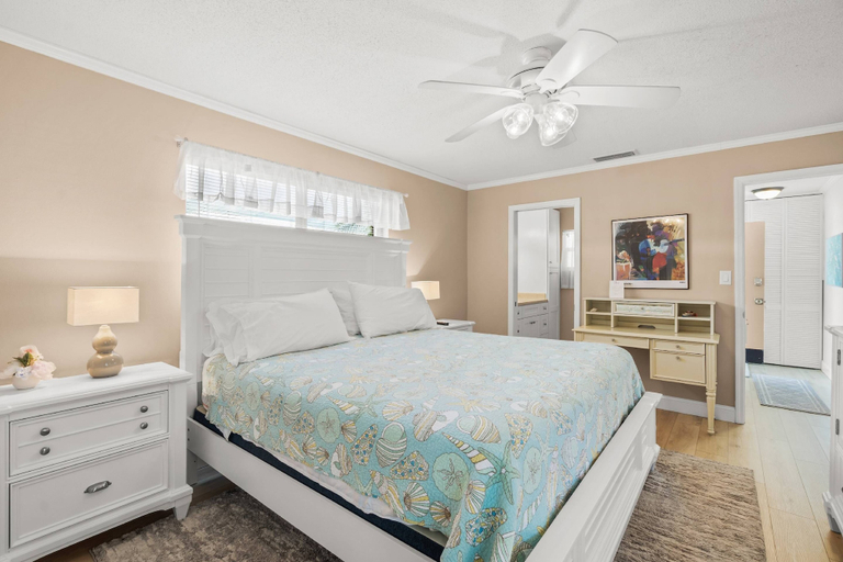 Exterior 3, Crystal Sands & Dreams, Sarasota