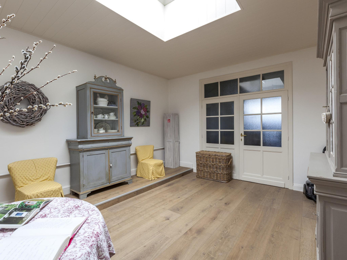 Others 5, House in Zingem near Hiking Trails, Oost-Vlaanderen