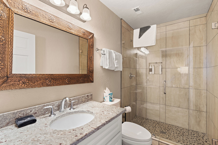 Bathroom 3, Fort Marcy Hotel Suites by All Seasons Resort Lodging, Santa Fe