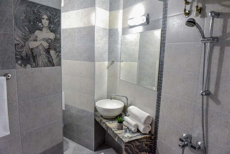 Bathroom 4, Central Guest Rooms, Asenovgrad