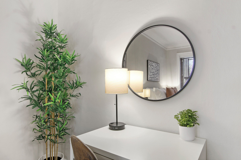 Others 2, Studio Apt - Dorchester 203, Cook