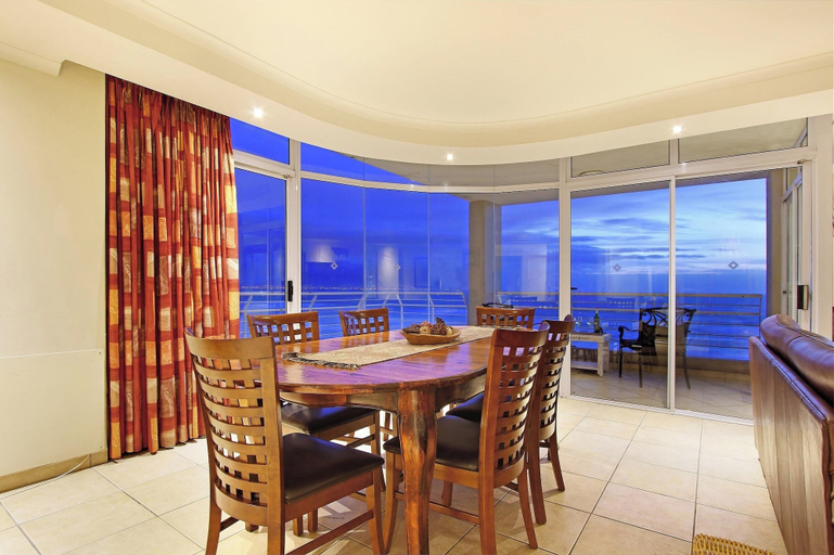 Others 4, Ocean View C602 bt HostAgents, City of Cape Town
