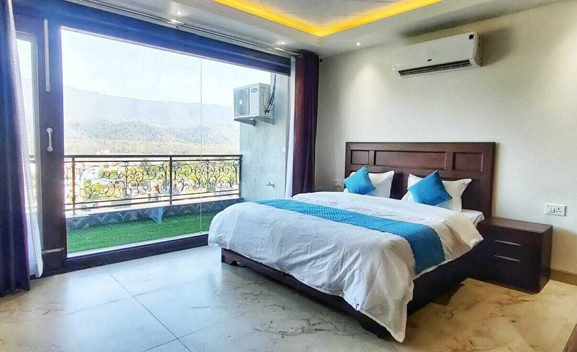 Bedroom 4, The Crown A Pinnacle of Luxury, Garhwal