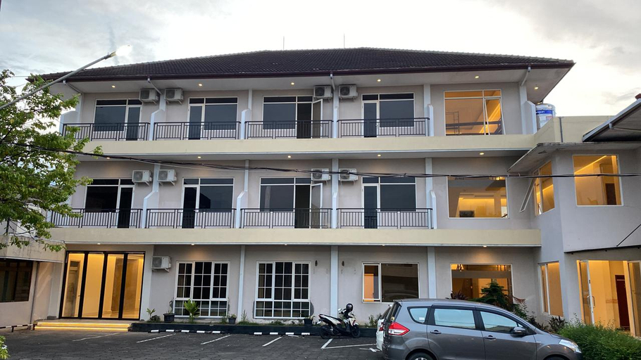 exterior 7