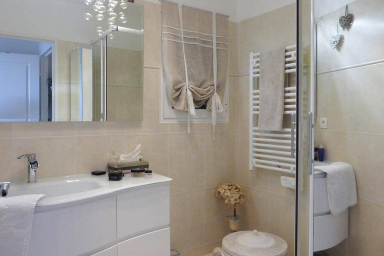 Bathroom 4, Apartment in Cannes with Sea View, Alpes-Maritimes
