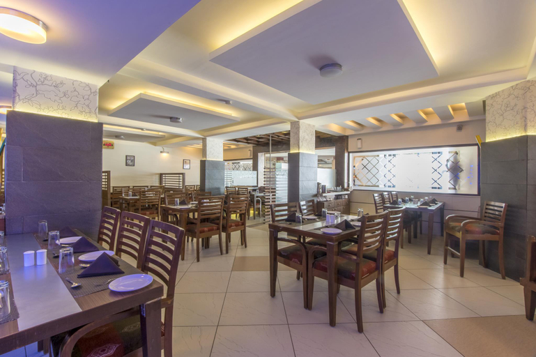Food & Drinks 4, Hotel The Westend, Ahmadabad