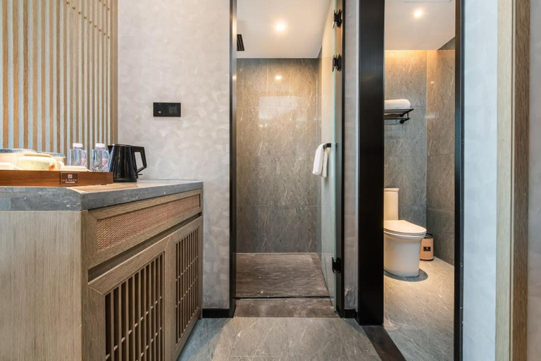 Bathroom, メフッド・レスティー(mehood lestie)ホテル(), Nanning