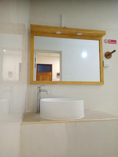 Bathroom 4, FINS DIVE AND LEISURE HOTEL, North Ari Atoll