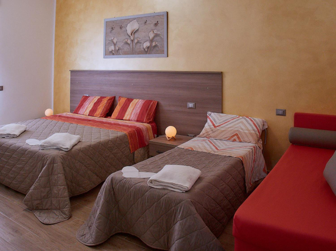 Others 2, BnB Anna e Leo - Casa di Anna, Foggia