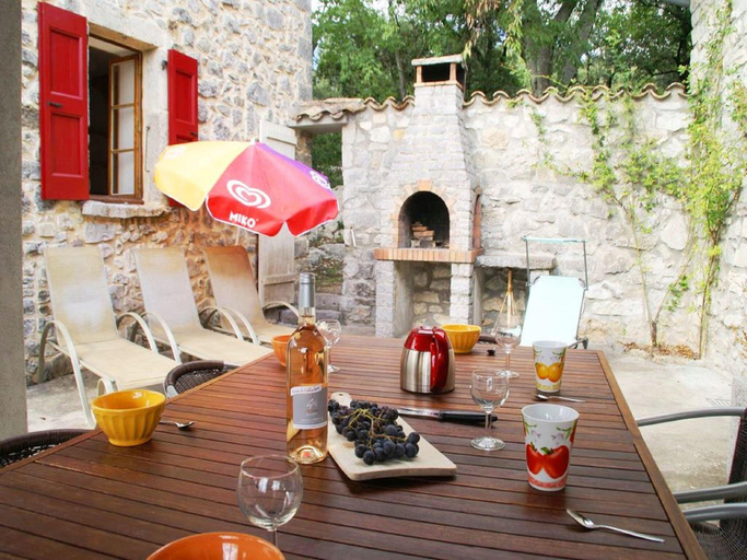 Food & Drinks 5, Hilltop Stay near Beaulieu, Ardèche