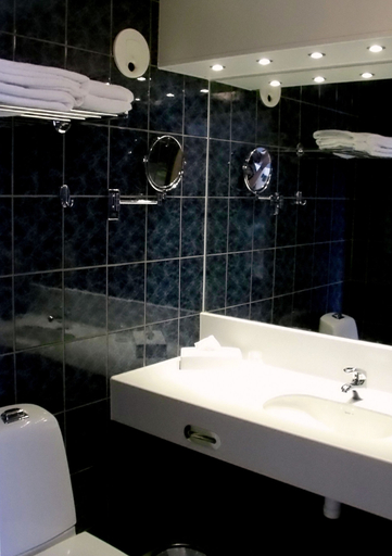 Bathroom 4, Hotell Erikslund, Ängelholm
