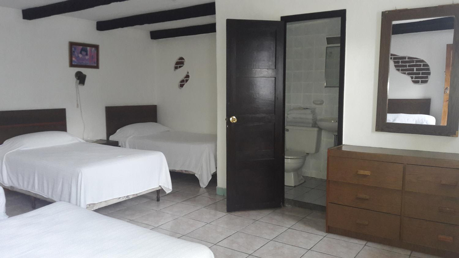 Bedroom 2, Hotel De Cortez y Larraz, Antigua Guatemala