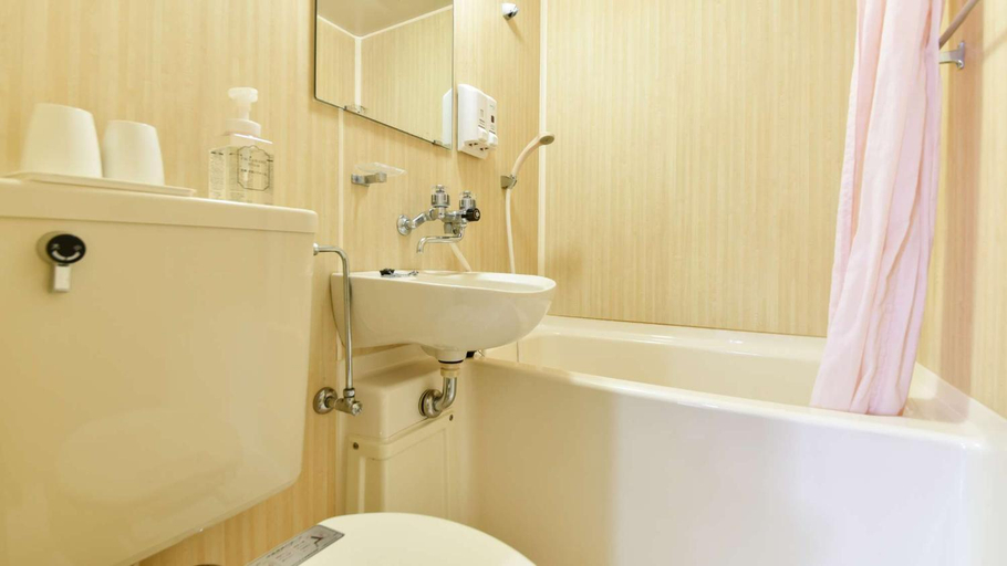 Bathroom 3, marine hotel harimo, Hamada