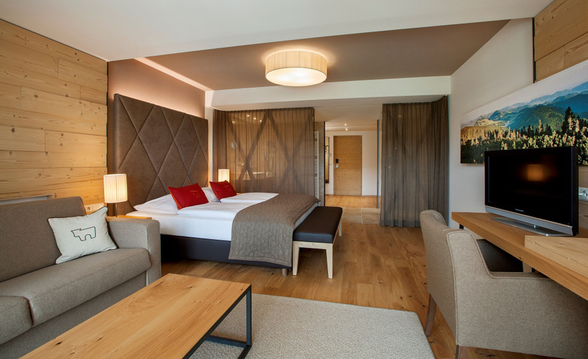 Bedroom 3, Almwellness Hotel Pierer, Weiz