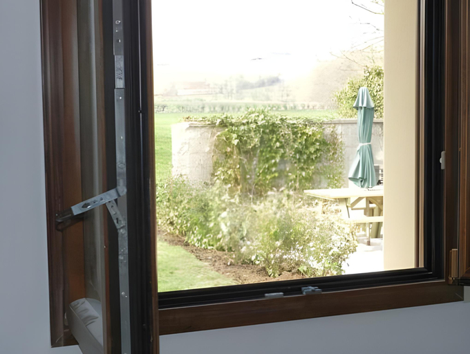 Others 5, Cottage in Wierre-Effroy near Forest, Pas-de-Calais