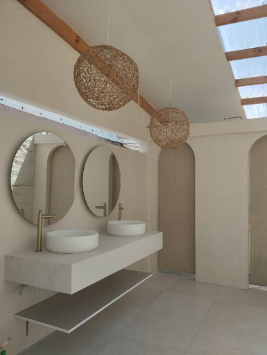 Bathroom 4, Santa Fe Beach Club, Santa Fe