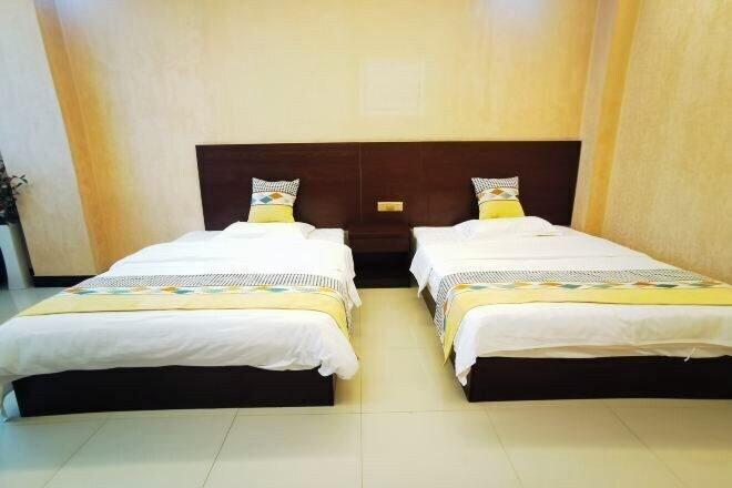 Bedroom 5, Hurui Hotel, Honghe Hani and Yi