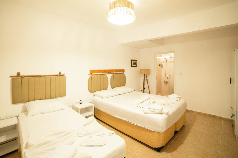 Bedroom 2, Kastro Konak Hotel, Gökçeada
