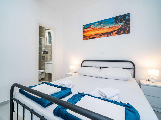 Bedroom 2, Hidden Gem Apartment - Two Bedroom Apartment with Terrace and Sea View, Konavle