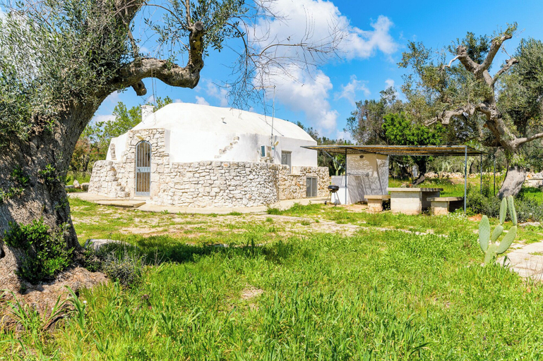 Exterior & Views 2, Trullo Mandorlo by Wonderful Italy, Brindisi