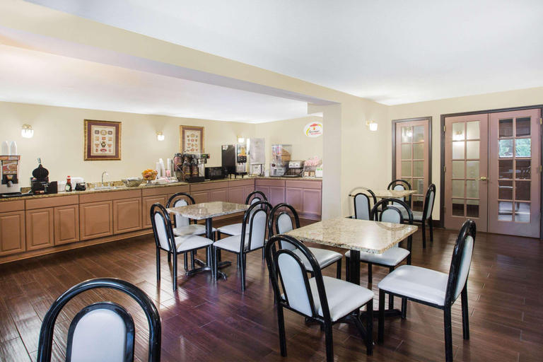 Others 5, Super 8 By Wyndham Oxford, Lafayette