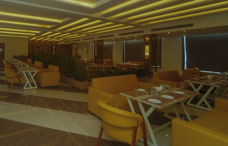 Food & Drinks 3, Hotel President Park, Gurdaspur
