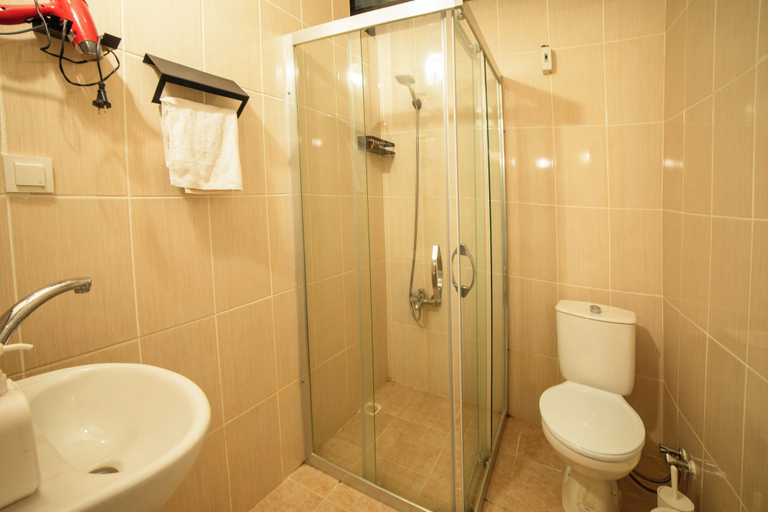 Bathroom 3, Kastro Konak Hotel, Gökçeada