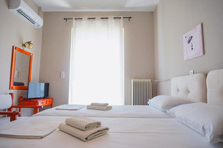 Bedroom 2, Hotel Korfos - Ξενοδοχειο Κορφος Renovated, Peloponnese