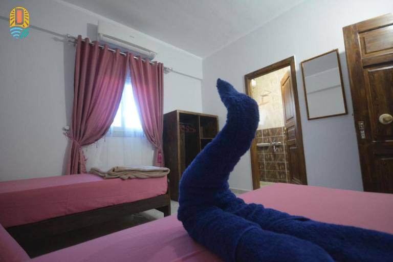 Bedroom 2, Dahalianz Hotel, Sant Katrin