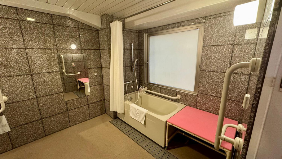 Bathroom 3, Toyoko Inn Shin-Yokohama Ekimae Honkan, Yokohama