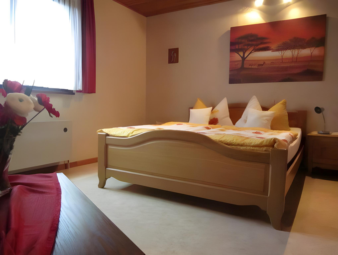 Bedroom 3, Apartment near forest in Nidrum, Liège
