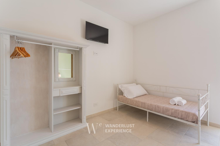 Others 4, Wanderlust Experience Loggiato del duca, Bari