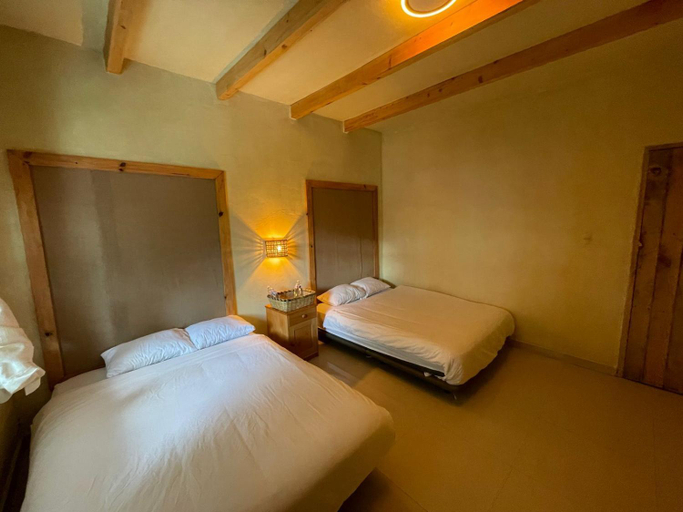 Others 5, Casa Blanca - San Pedro, San Pedro La Laguna