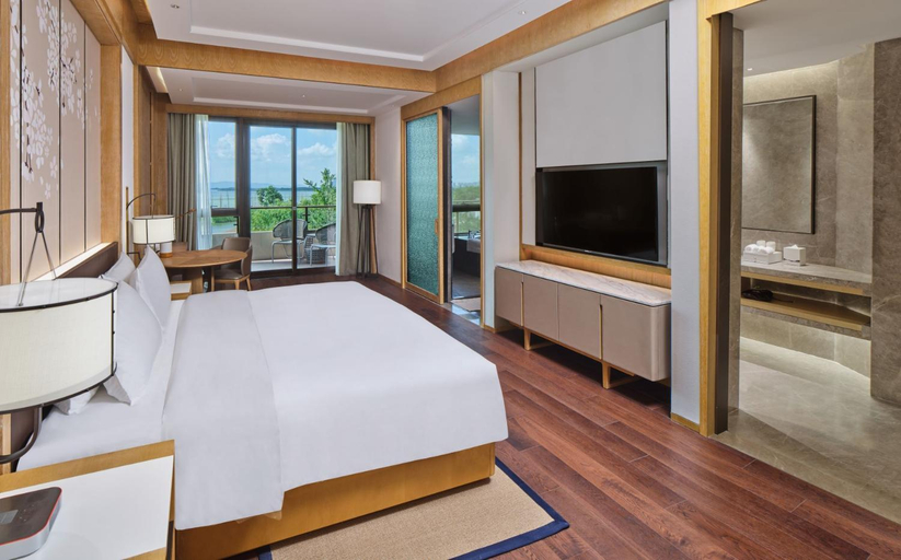 Bedroom 3, Hualuxe Suzhou Bay Hot Spring Resort By IHG, Suzhou