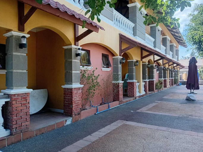 Exterior & Views 2, Hotel O Leonor Beach and Resort, Lemery