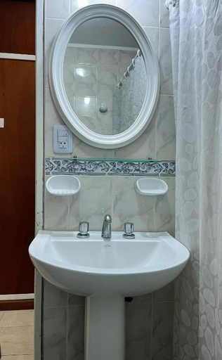Bathroom 3, Hotel Carmen, La Costa