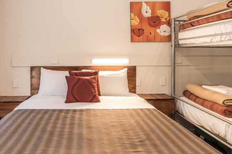 Bedroom 2, Macedon Black Forest Motel, Macedon Ranges Bal