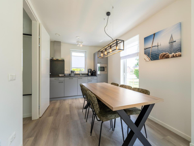 Others 4, Waterside Retreat Sauna, Garden and Fishing Jetty, Bernisse