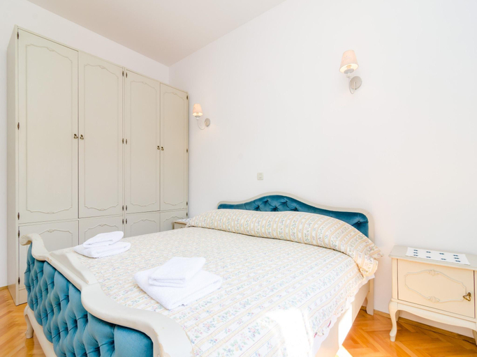 Bedroom 2, Stone House DiMaTo - Four Bedroom Holiday Home with Terrace, Konavle