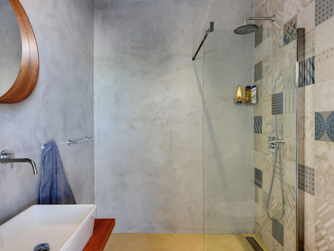 Bathroom 4, Villa in Stinjan with Pool and Sea View, Pula